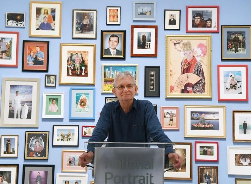 Muere el fotógrafo Martin Parr a los 73 años