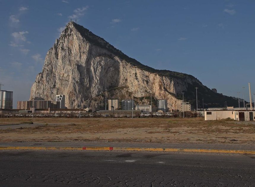 La UE, Reino Unido y España pactan el borrador del tratado sobre Gibraltar