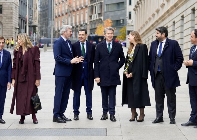 Azcón abrirá el martes los contactos para las cuentas e insiste: «Si no se aprueban, lo lógico es convocar elecciones»