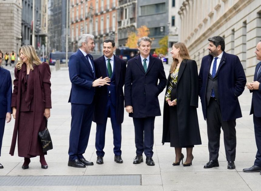 Azcón abrirá el martes los contactos para las cuentas e insiste: «Si no se aprueban, lo lógico es convocar elecciones»