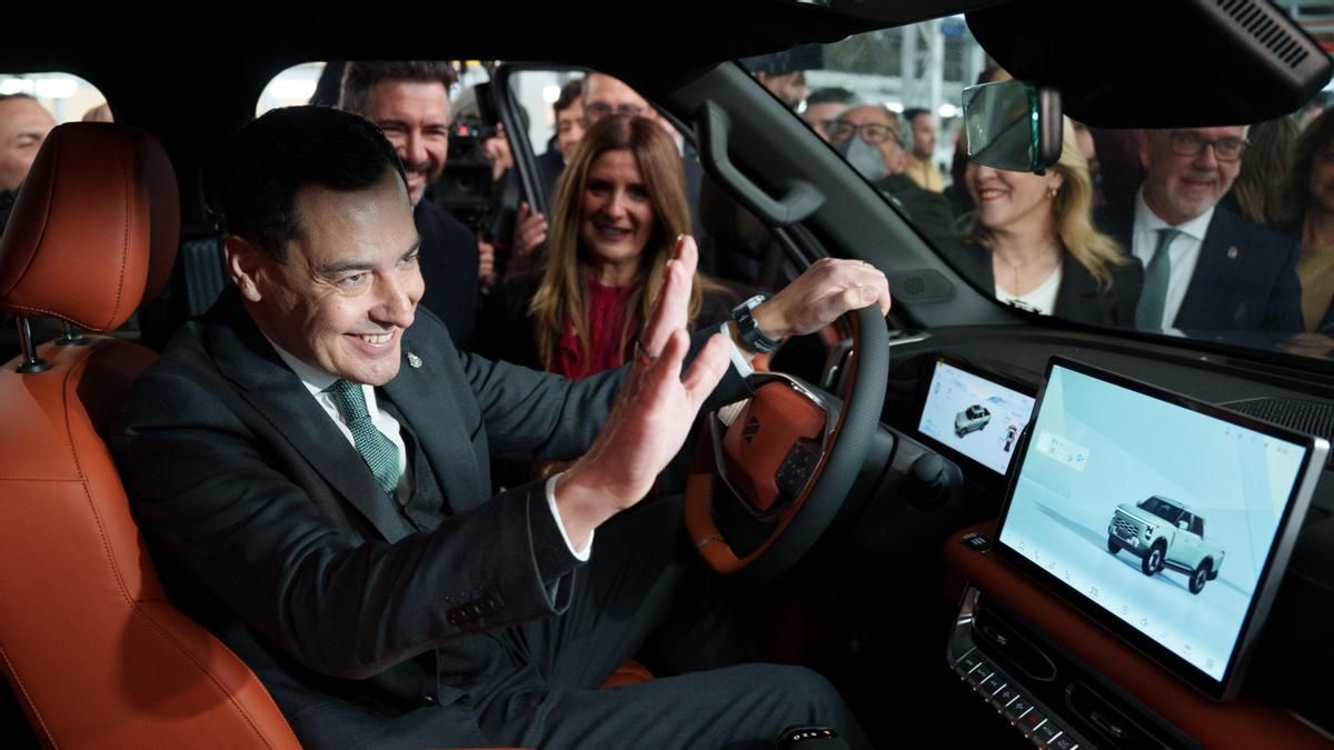 Juanma Moreno presume de erótica del poder: «Lideras una Comunidad Autónoma y eso hace que las mujeres se acerquen con interés»