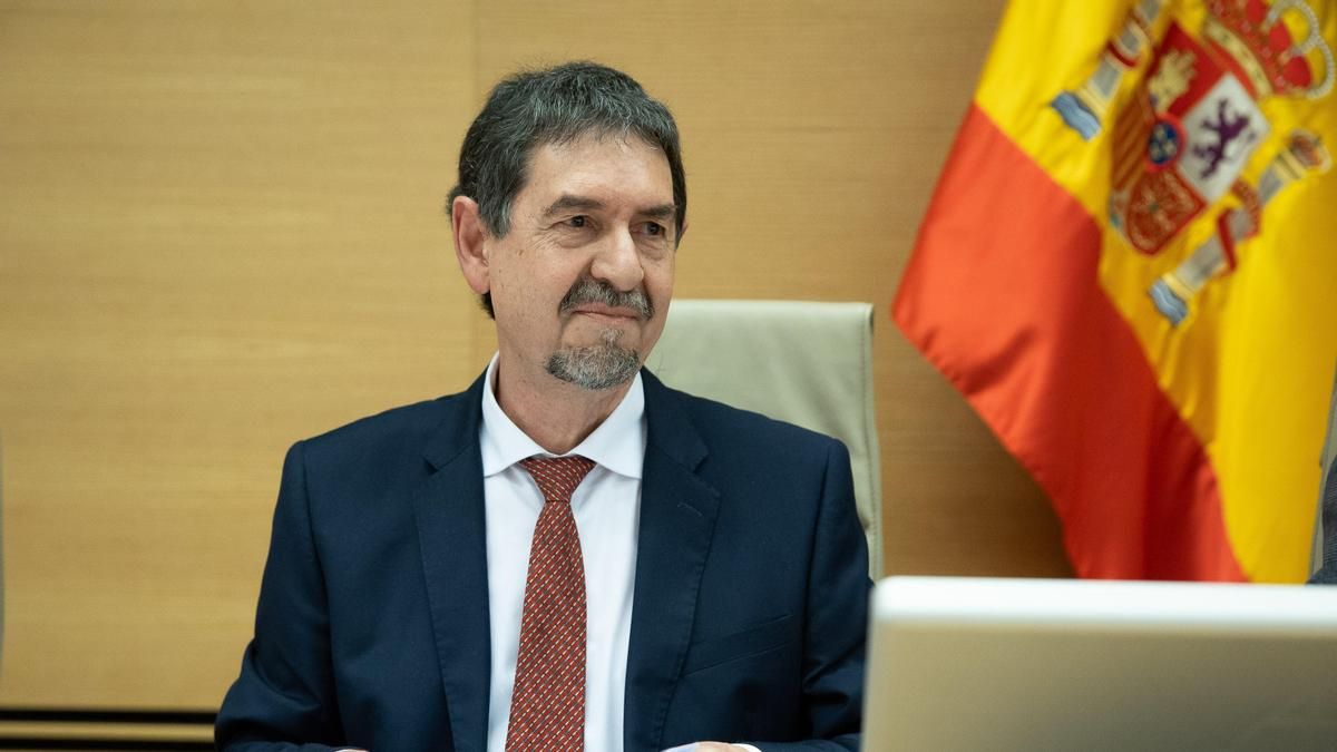 El Gobierno rechaza que universitarios y jubilados den Matemáticas en los colegios: «Socava la calidad de la docencia»