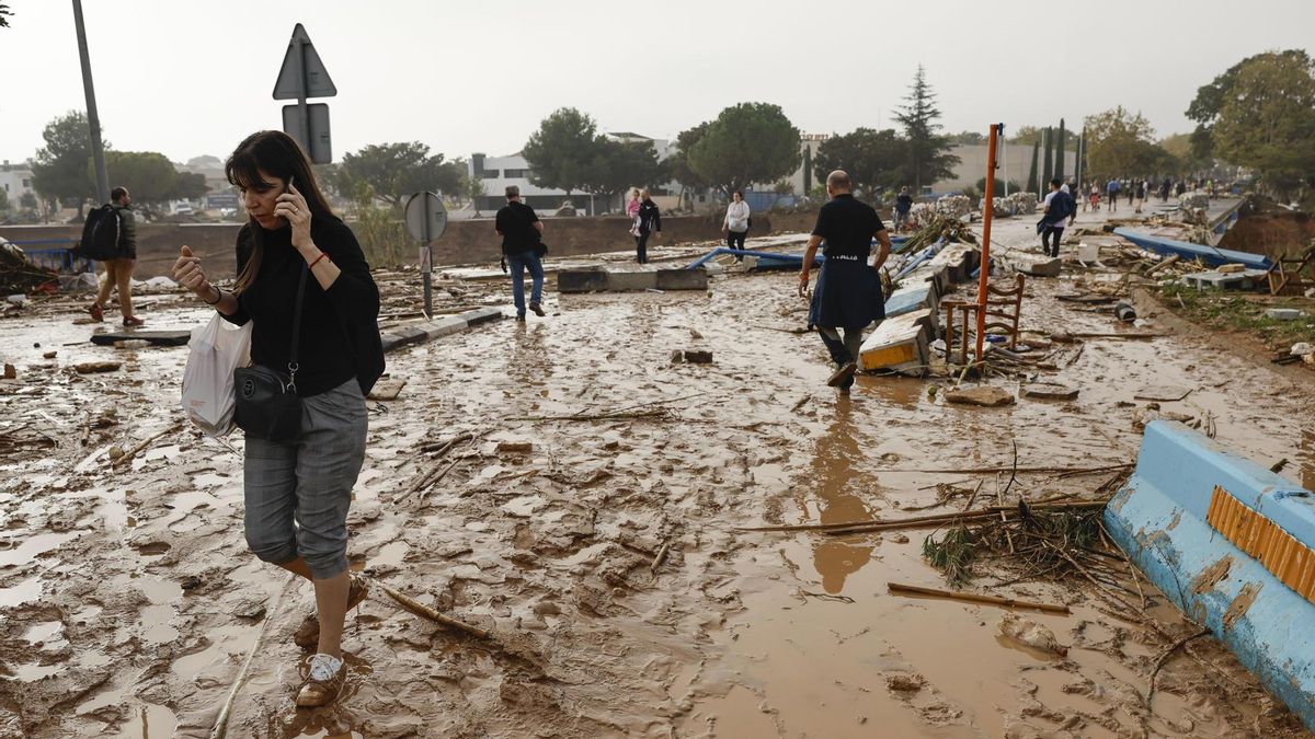 Emergencias fue alertada de la rambla del Poyo una hora antes del Es-Alert de la dana: «Se está desbordando el barranco»