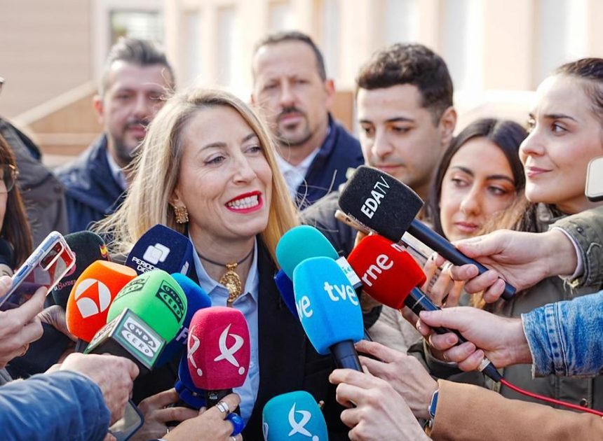 Guardiola depende de un Vox crecido para gobernar en Extremadura y el PSOE se desploma, con el 87% escrutado