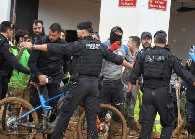 Exdirigentes de Revuelta, la rama juvenil de Vox, acusan a la organización de desviar fondos recaudados para la dana