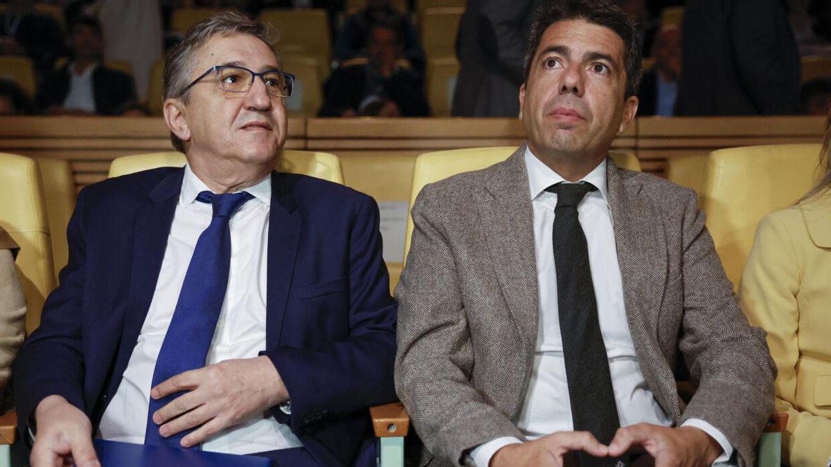 Un conseller de Mazón admite que fue en coche oficial a su comida de despedida en un restaurante con estrella Michelin