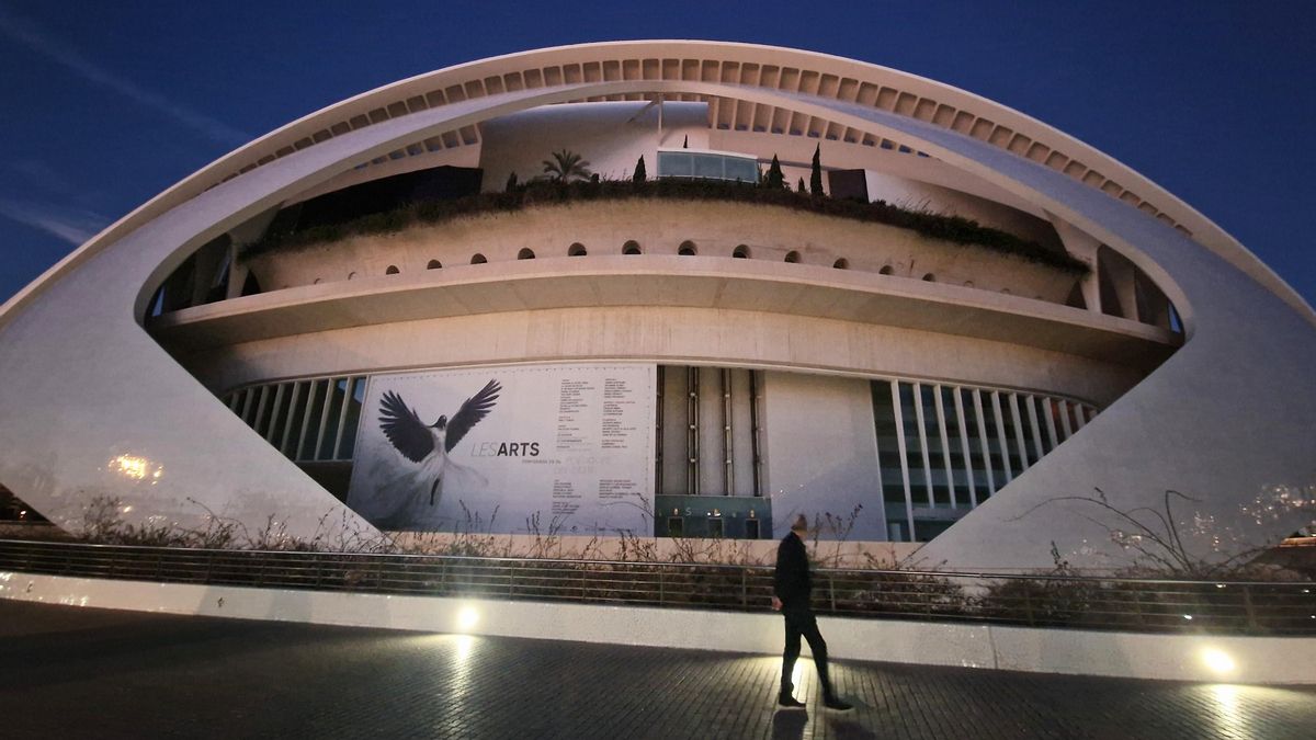 ¿Qué empresas financian la ópera en València? Constructoras, fundaciones del Ibex y el abogado de la burguesía