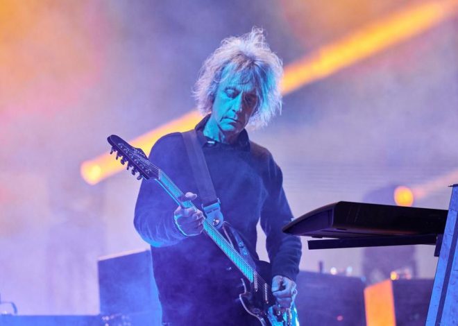 Muere Perry Bamonte, guitarrista de The Cure, a los 65 años