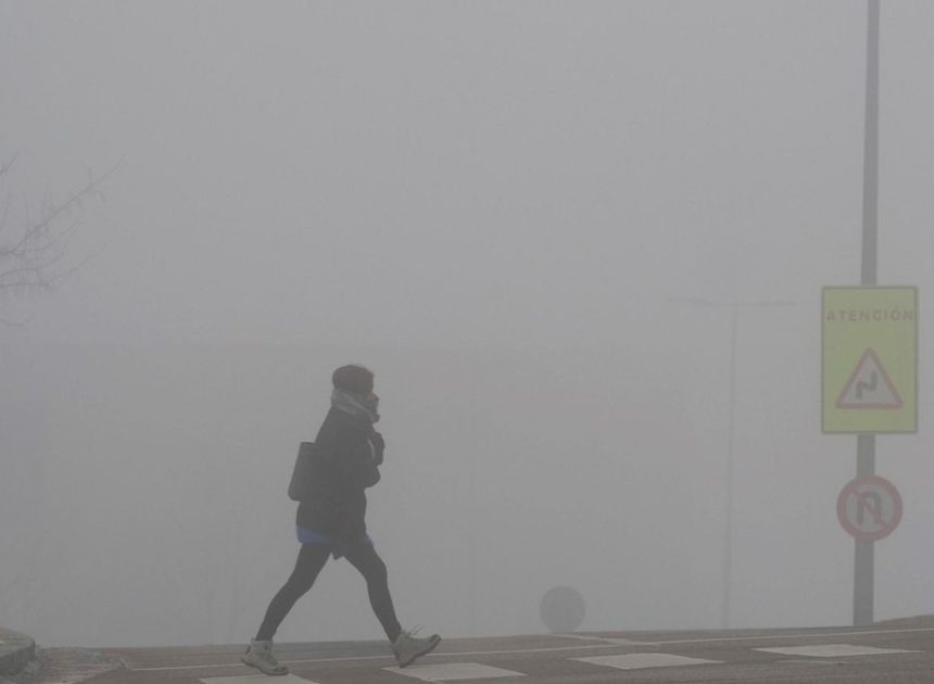 Tiempo frío y niebla persistente en la meseta para Nochevieja y Año Nuevo