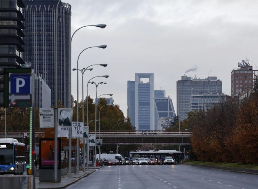La lluvia esquiva finalmente a la Comunidad de Madrid y no se espera hasta el lunes