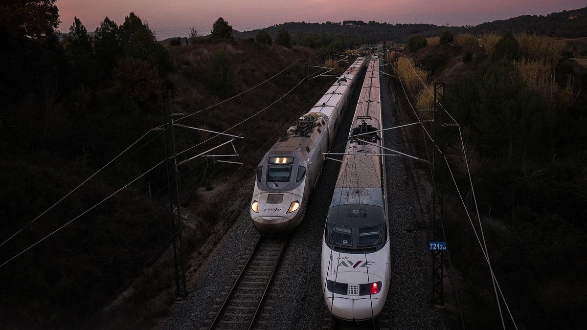 Colapso por falta de plazas de tren para ir a trabajar a Barcelona desde Girona y Lleida: «No hay billetes a 10 días vista»