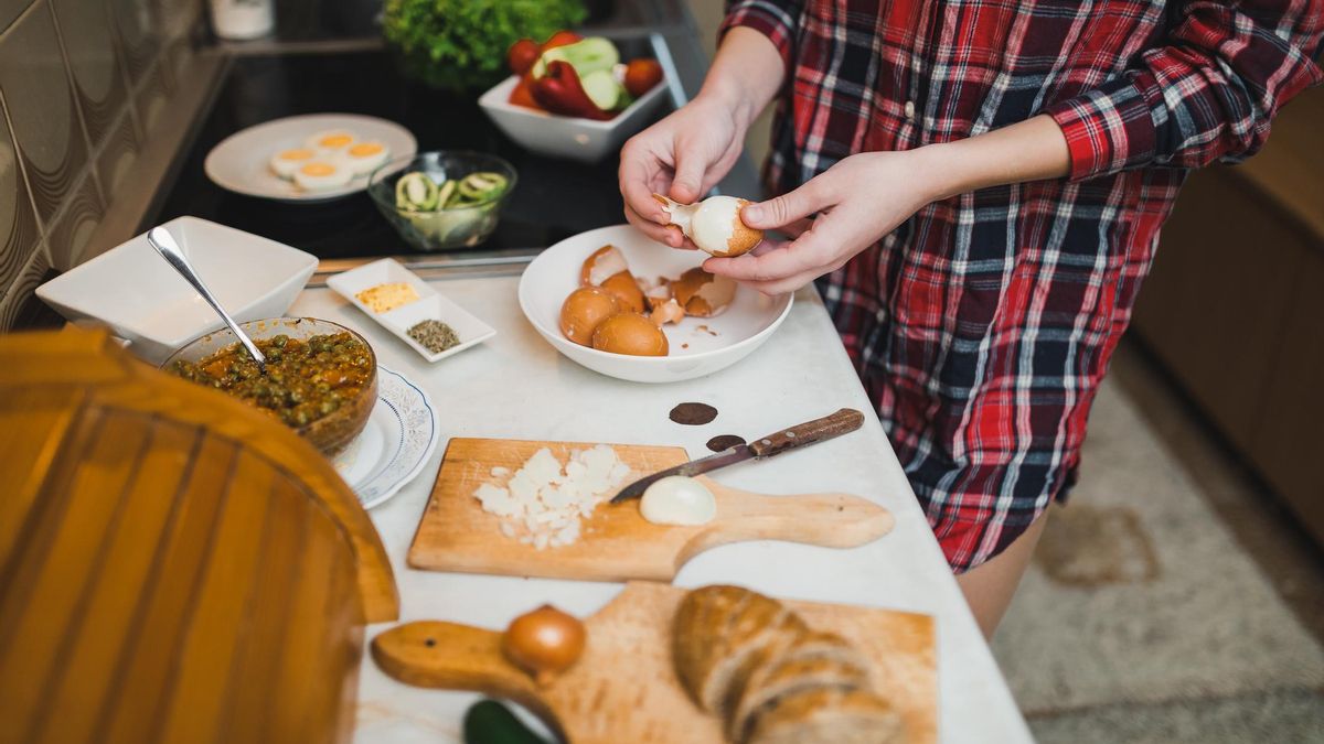 Los cambios en la dieta que puedes hacer para dormir mejor