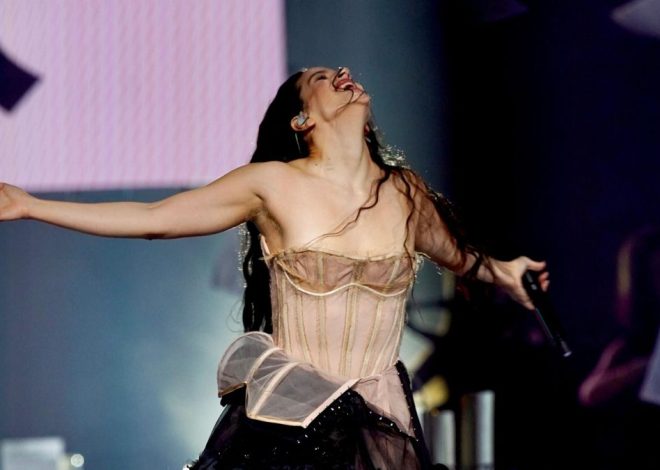 Rosalía anuncia tour mundial con 8 conciertos en Madrid y Barcelona