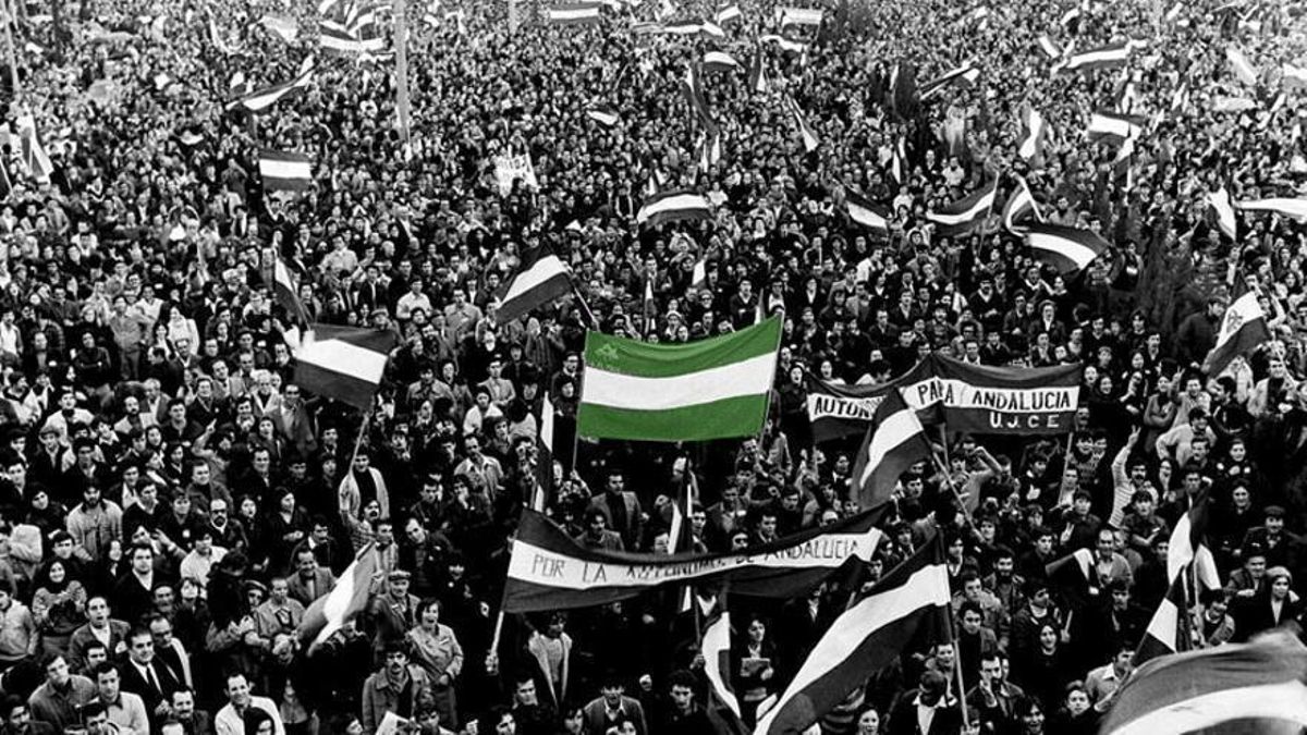 Andalucía celebra el primer 4D con luz para la familia de García Caparrós, el joven que murió por la bandera