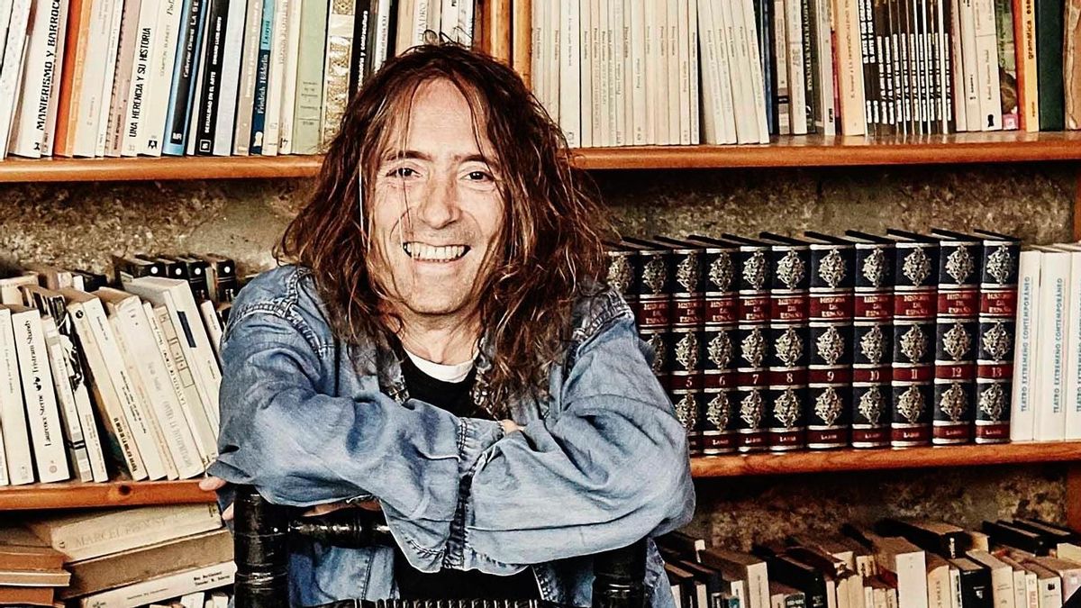 Plasencia decreta tres días de luto oficial por la muerte de Robe Iniesta