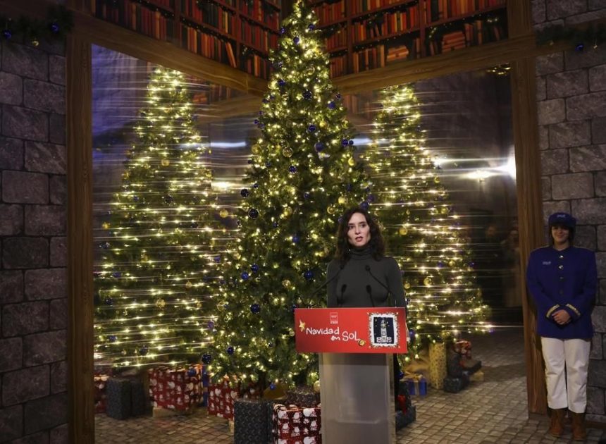 El PP de Ayuso critica a Sánchez por felicitar las fiestas en lugar de la Navidad… como hacían sus dirigentes: «No cuesta tanto decirlo»