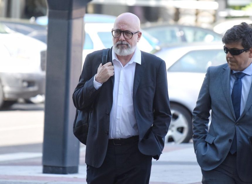 Un juez pide pruebas a un ex alto cargo de Ayuso sobre su oposición a los protocolos de las residencias