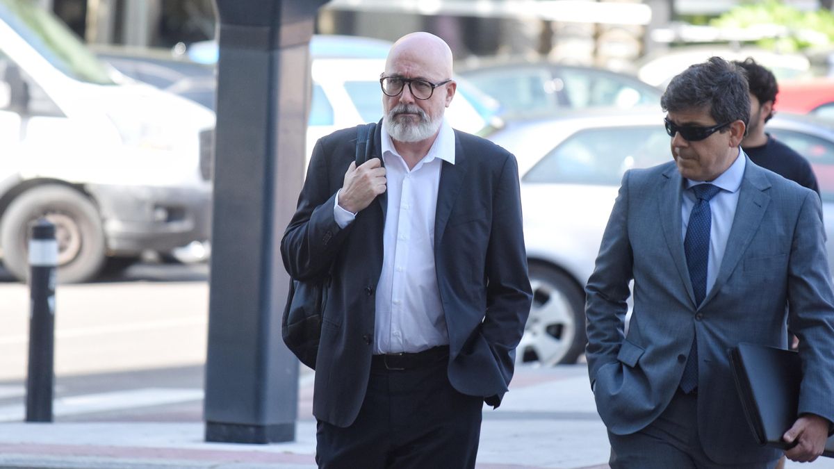 Un juez pide pruebas a un ex alto cargo de Ayuso sobre su oposición a los protocolos de las residencias