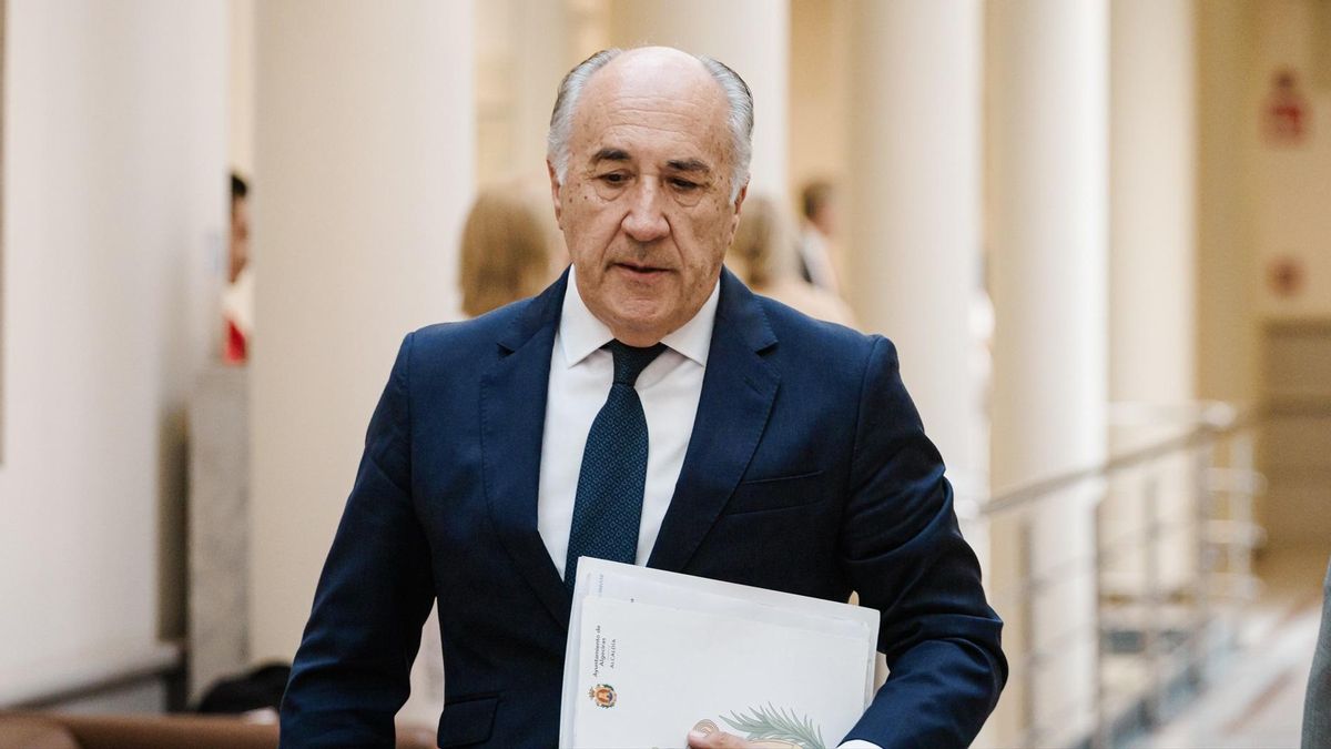 El alcalde de Algeciras se atrinchera tras las denuncias de abusos y Moreno evita forzar su dimisión porque «no es del PP»