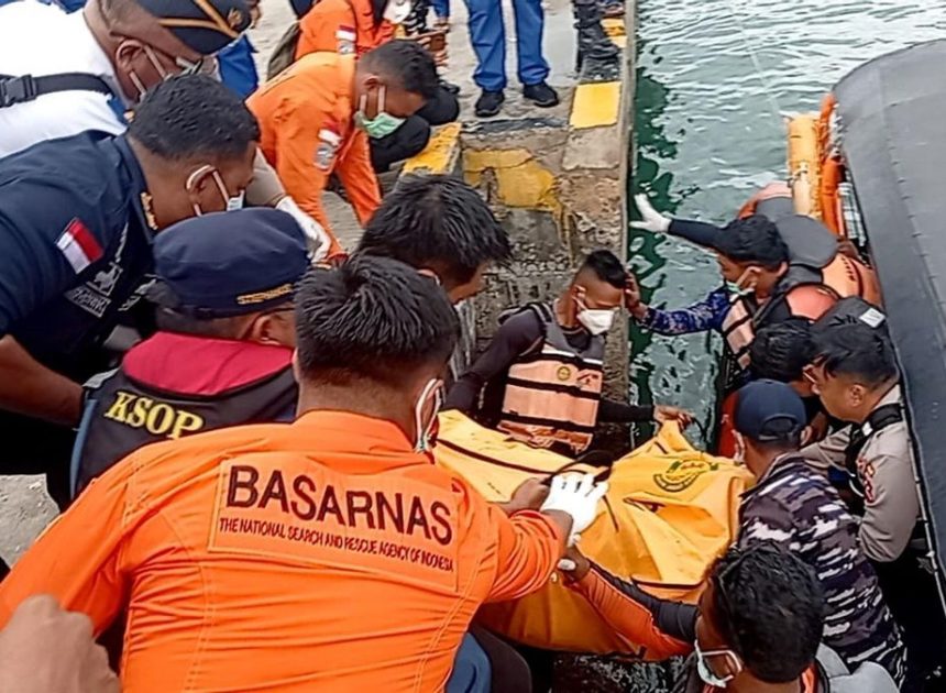 Hallan sin vida a la hija de la española superviviente del naufragio en Indonesia