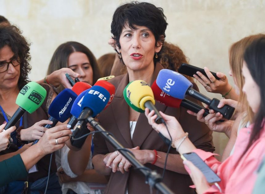 Elma Saiz será portavoz del Gobierno y la exalcaldesa de Toledo Milagros Tolón, ministra de Educación