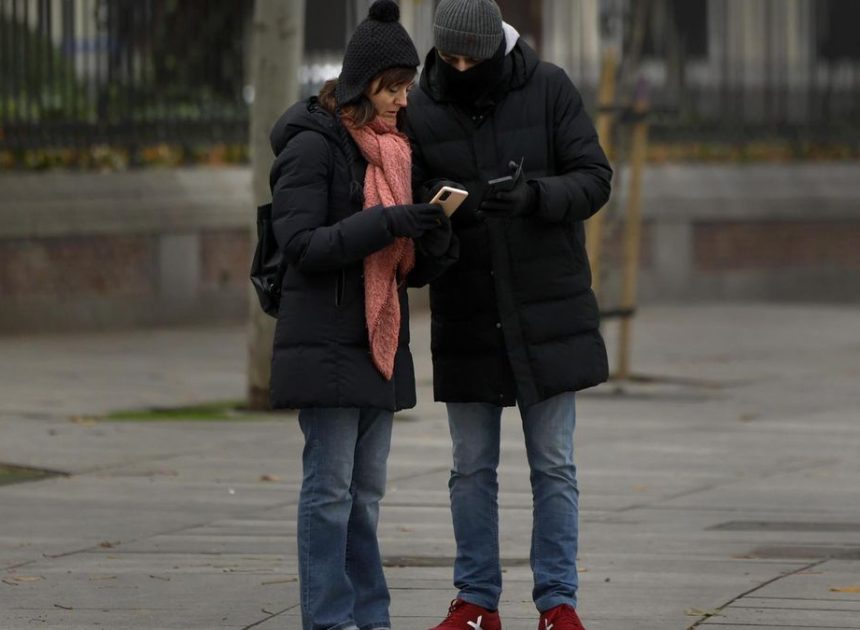 Subida de temperaturas y posible vuelta de lluvias en el último fin de semana del año en Madrid