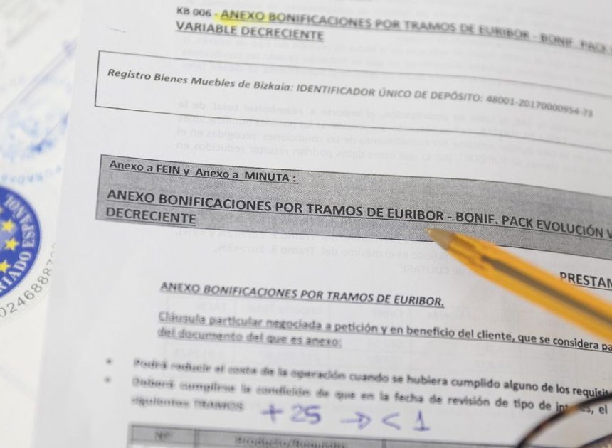 El euríbor sube en diciembre, encadena cinco meses al alza y encarecerá las hipotecas que se revisan cada semestre
