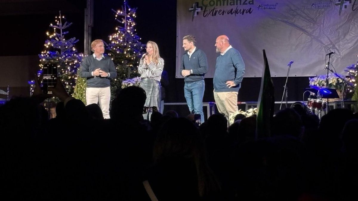 Guardiola cierra la campaña con una zambombá flamenca: «Nosotros tenemos mucha alegría, que se enfaden otros»