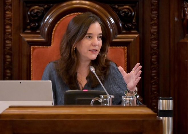 Dos exconcejalas de A Coruña denuncian a la alcaldesa socialista por acoso laboral a través del canal interno del partido