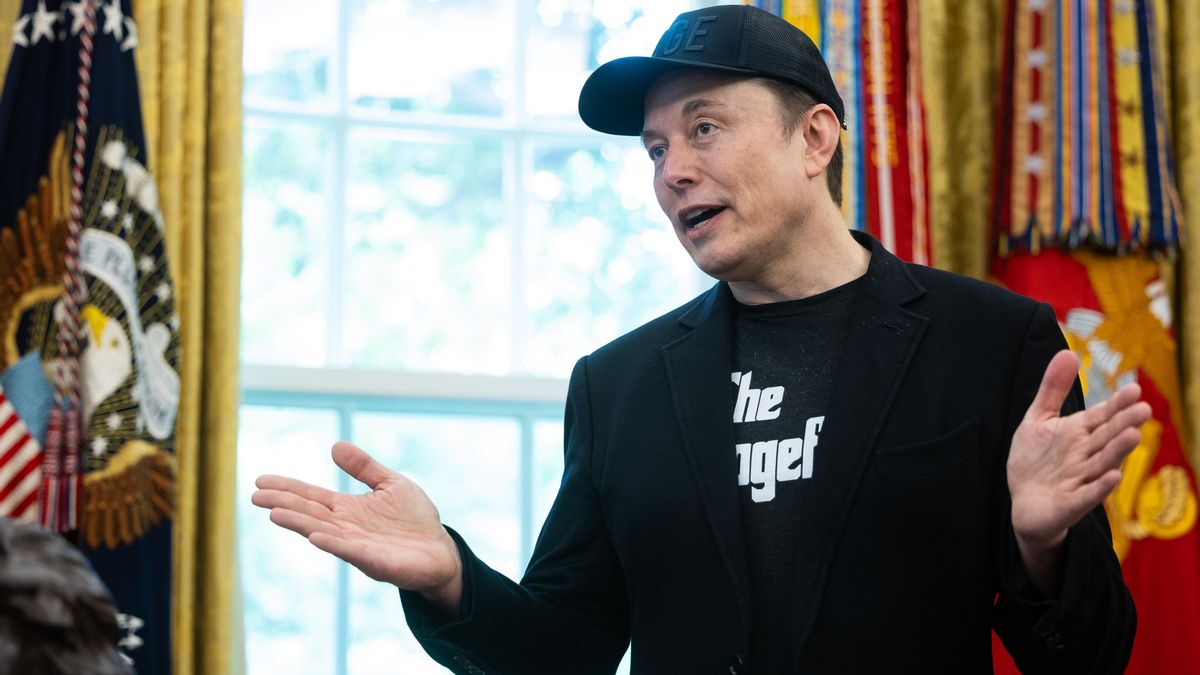 La respuesta de Pedro Sánchez a un tuit de Elon Musk sobre la regularización de migrantes: «Marte puede esperar»