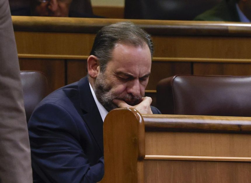 Ábalos renuncia a su escaño en el Congreso