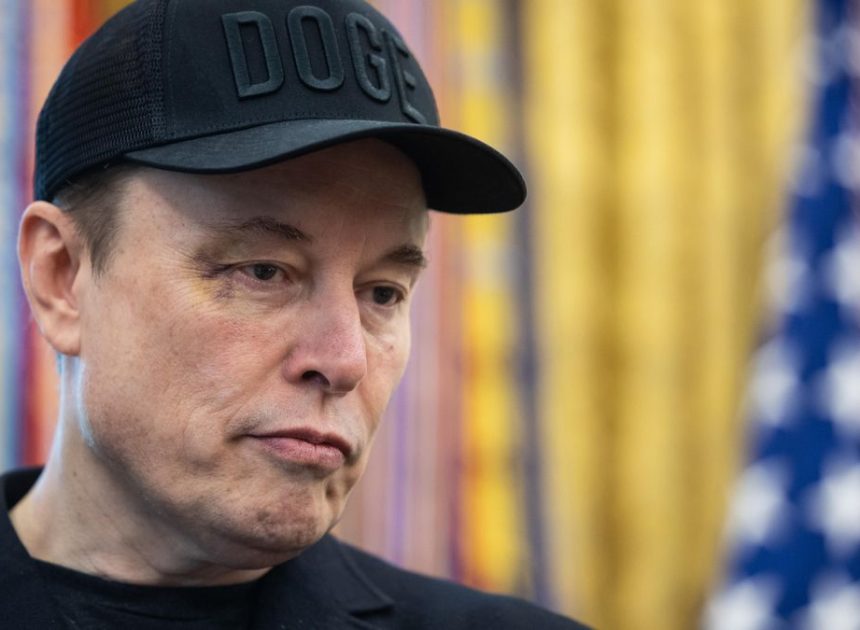 Tesla paga el salto a la política de Elon Musk con un 2025 negro y la primera caída de ventas de su historia