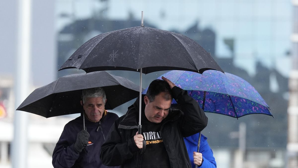 La borrasca Joseph complica el día en todo el país: 16 comunidades con avisos por lluvia, nieve y viento