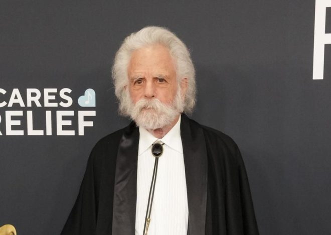 Muere el guitarrista Bob Weir, cofundador de la banda de rock Grateful Dead, a los 78 años