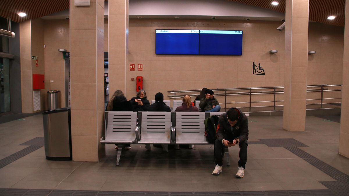 ¿Se puede faltar al trabajo si no funcionan los trenes? Respuestas a las dudas laborales ante el caos de Rodalies