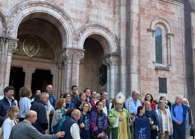 Las asociaciones de víctimas piden al Papa el cese del arzobispo de Oviedo, Jesús Sanz Montes, por despreciar a los supervivientes de abusos