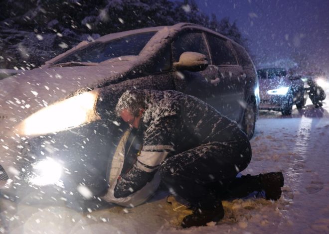 El temporal deja más de 90 carreteras afectadas, obliga a suspender clases y pone en alerta a casi todo el país