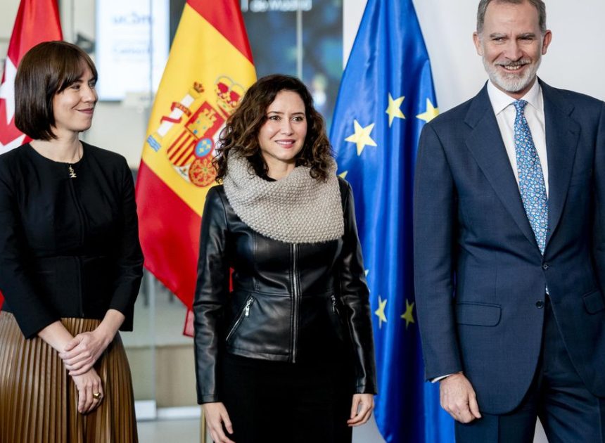 El Gobierno recurre la creación del centro universitario del Colegio de Abogados que aprobó Ayuso