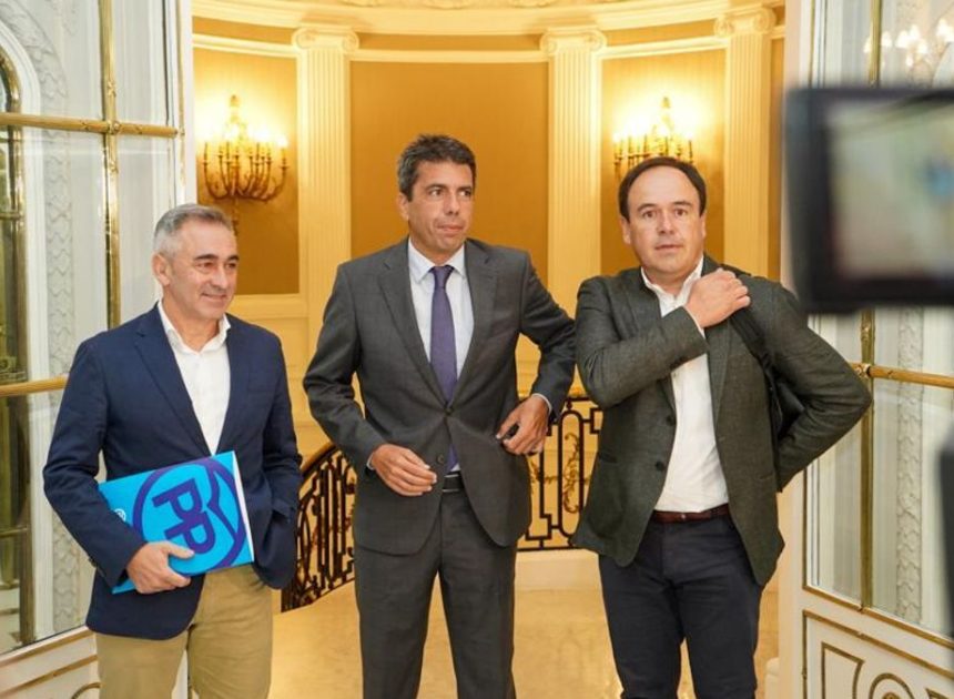 Pérez Llorca se arranca con los bulos: por qué no tienen nada que ver las indemnizaciones de Adamuz y la dana