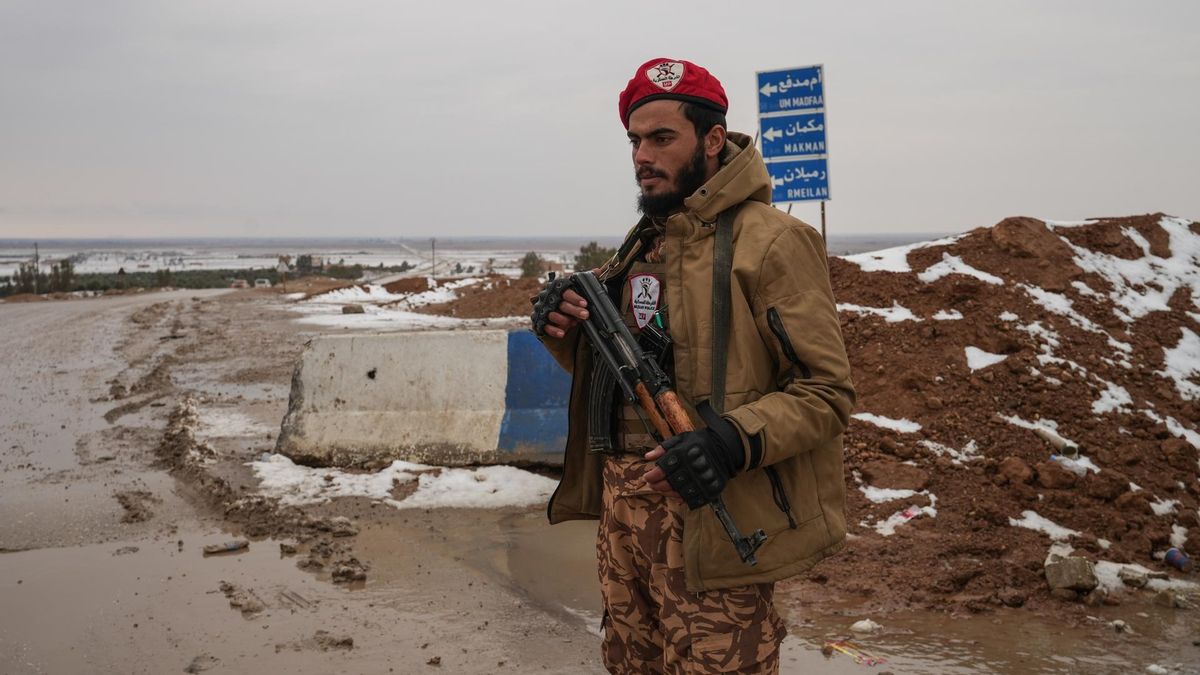 Las fuerzas kurdas y el Gobierno sirio anuncian un «acuerdo integral» para la integración tras un mes de choques