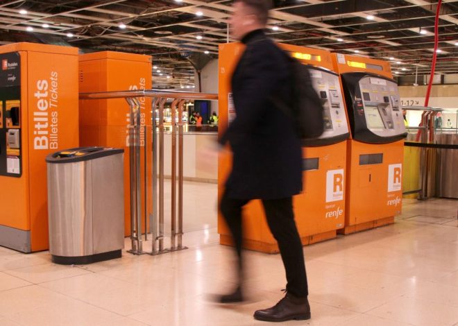 Los usuarios ante el enésimo día de caos en Rodalies: «¿De qué sirve que sea gratis si no vuelve a funcionar?»