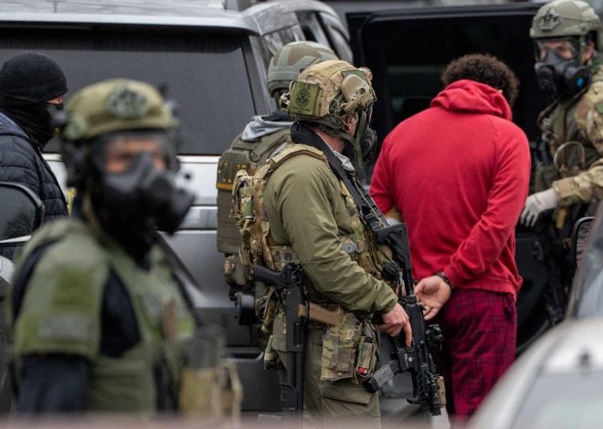 Agentes antiinmigración de EEUU matan a tiros a una mujer en Mineápolis durante una redada