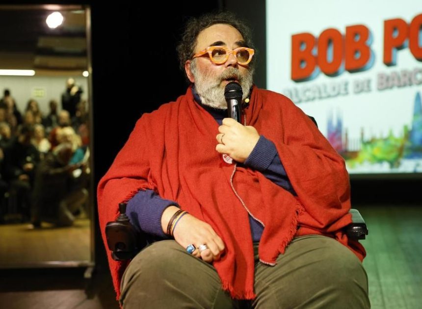 Bob Pop lanza su candidatura para las primarias de los Comuns en Barcelona: «Aunque haga coña, esto va muy en serio»
