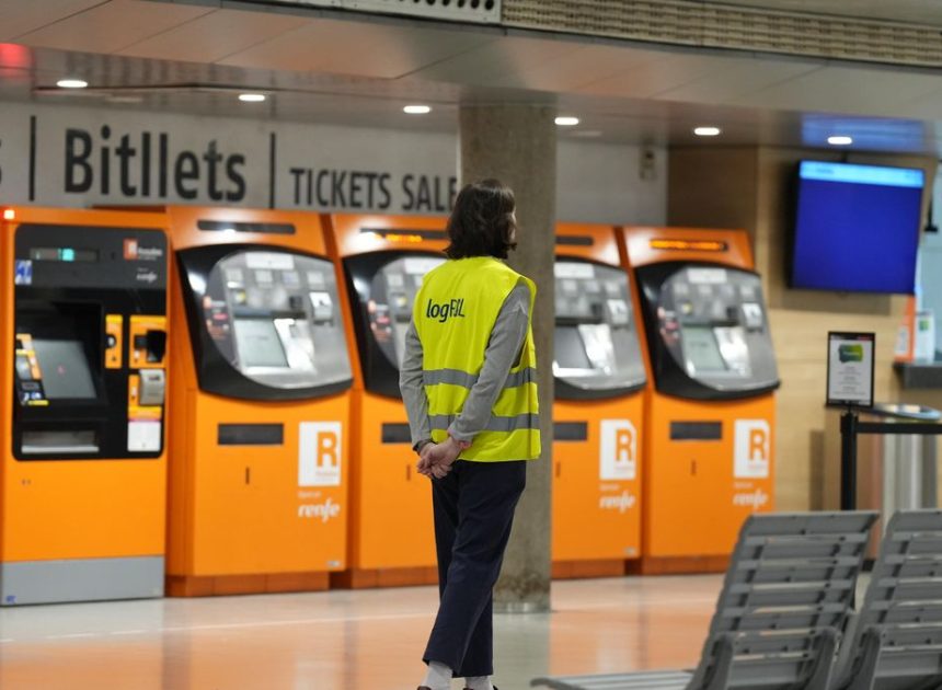 Rodalies restablece el servicio en Catalunya después de dos días sin trenes