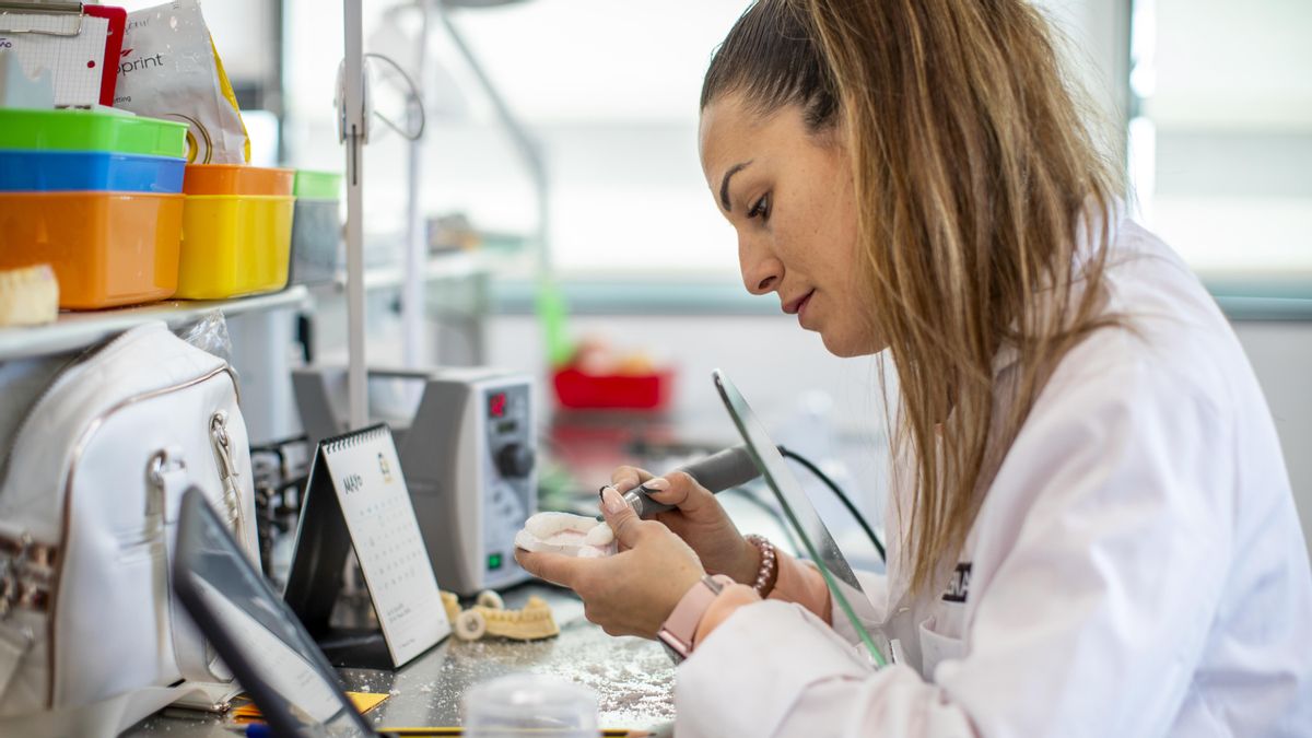 Sanidad e Informática, las joyas de la corona de la creciente privatización de la Formación Profesional