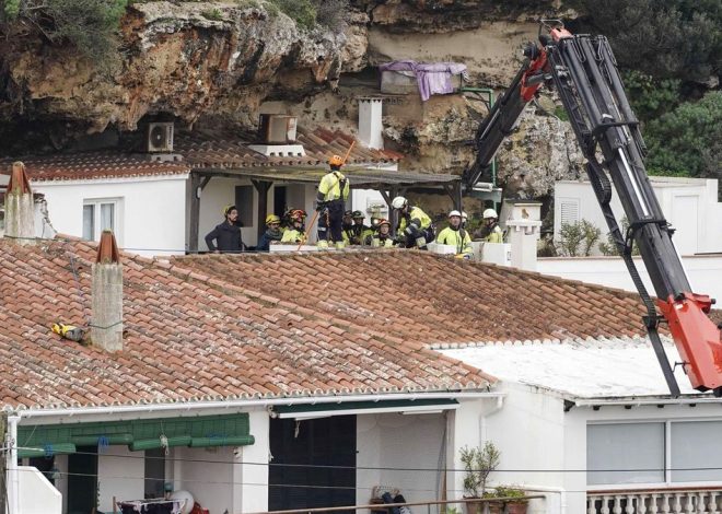 Un hombre fallece aplastado por una roca que ha impactado sobre su vivienda desde un acantilado en Menorca