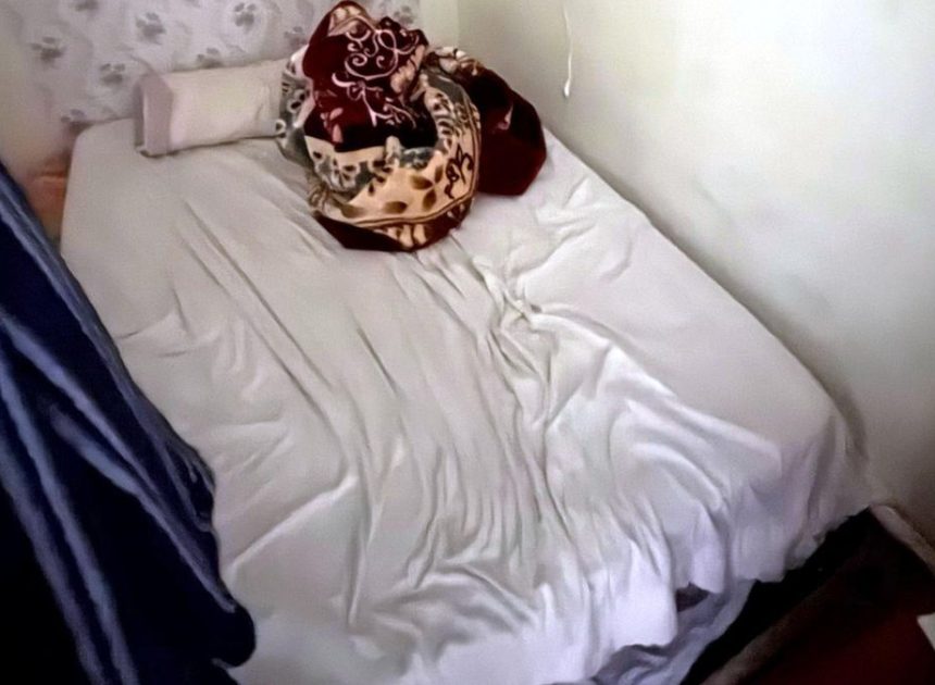 Detenido por obligar a un empleado a trabajar 13 horas sin cobrar y a dormir en el local