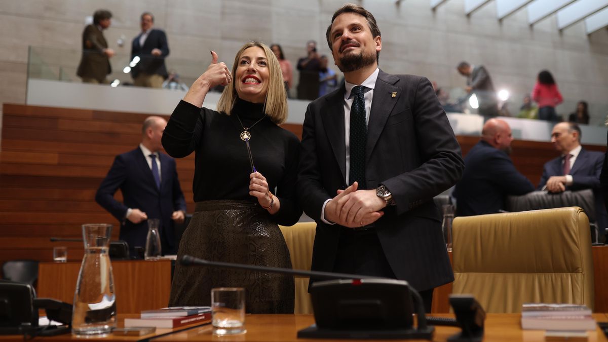 La bronca de PP y Vox en Extremadura amenaza la apertura de campaña de Azcón en Aragón