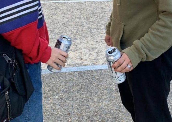 La ley que prohíbe consumir bebidas energéticas a los menores en Galicia entra en vigor en marzo con multas de hasta 3.000 euros