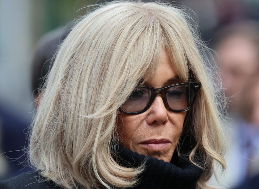 Los ciberacosadores que difundieron bulos sobre Brigitte Macron, condenados a hasta 8 meses de prisión en Francia